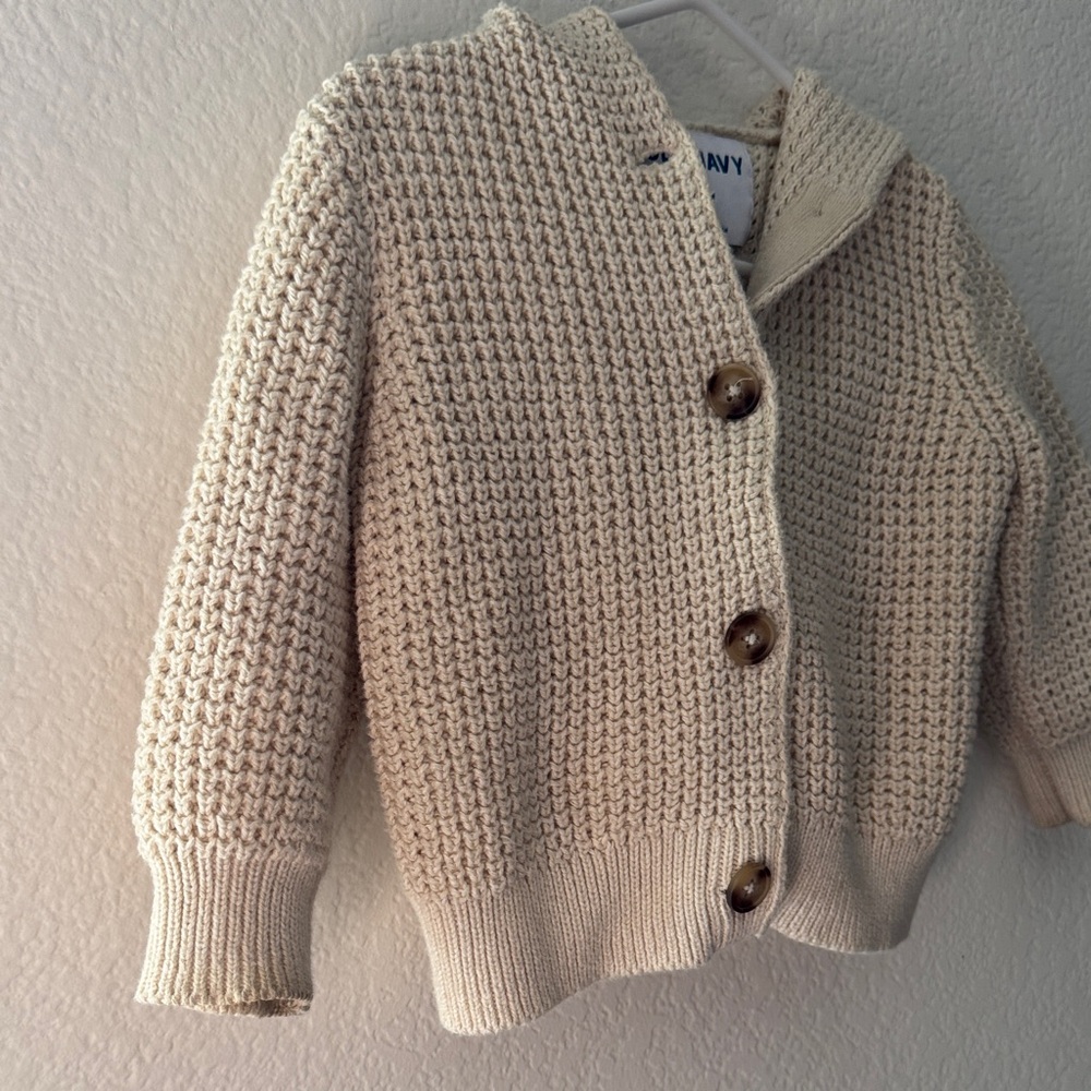 Old Navy Kids Beige Knit Sweater - Picture 2 of 6